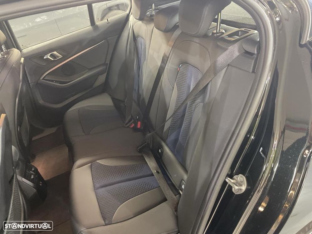 BMW 116 d Pack Desportivo M Auto - 8