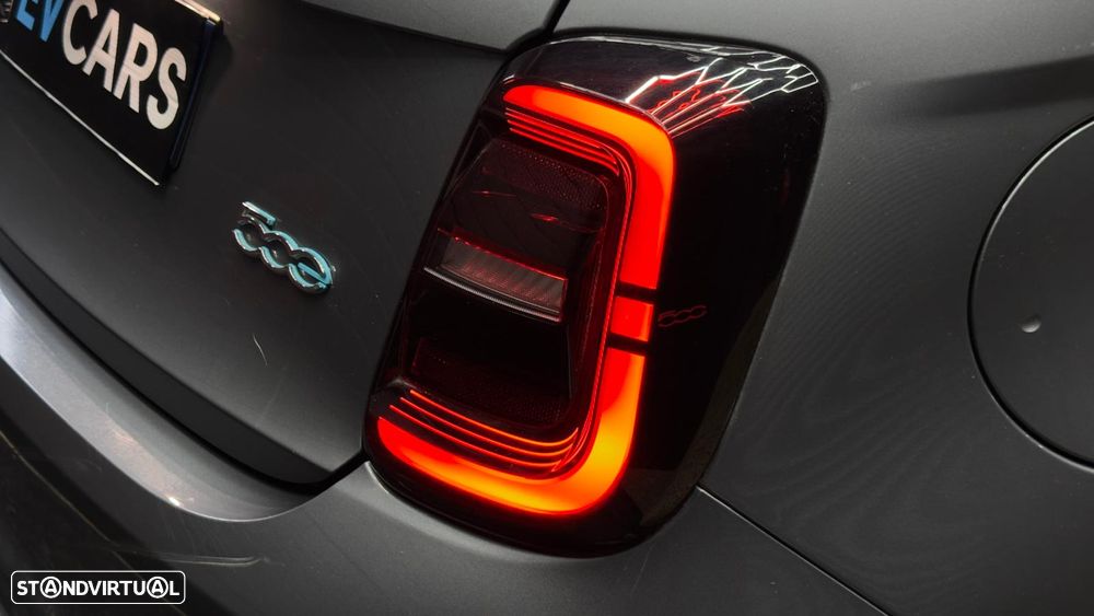 Fiat 500e La Prima - 17