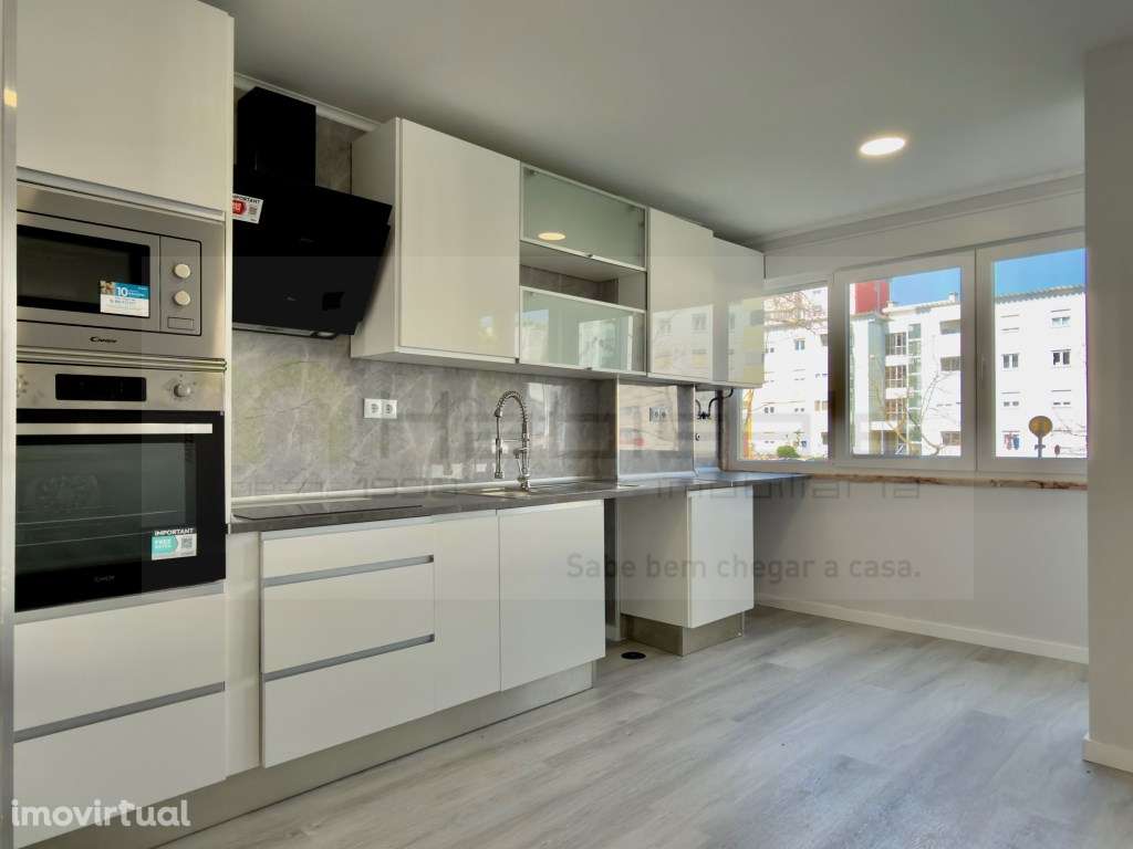 Apartamento T2 Oeiras Totalmente Remodelado - Grande imagem: 5/23