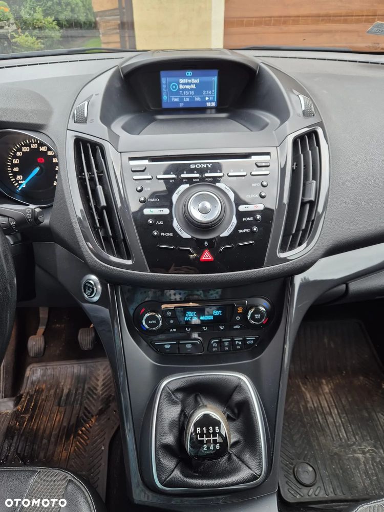 Ford Kuga 2.0 TDCi FWD Titanium - 6