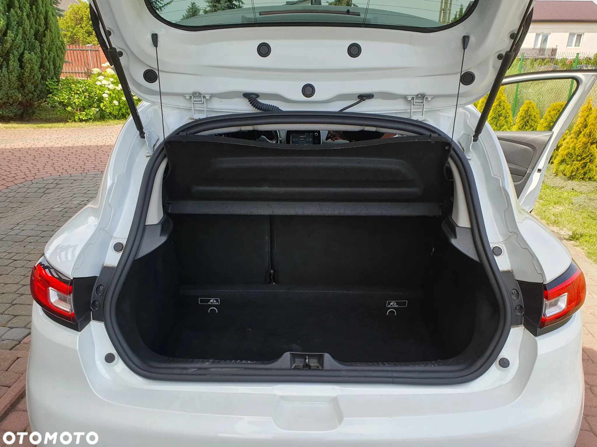 Renault Clio 0.9 TCe Life - 11