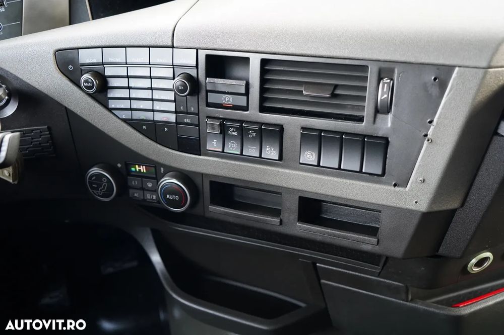 Volvo FH 460 / COMBINAT TANDEM / 120 M3 / TRAVERSE / DROPSIDE / I-PARK COOL / PODEA RESISTENTĂ / LIFT / AXE RIDICATĂ / DIRECȚIE - 32