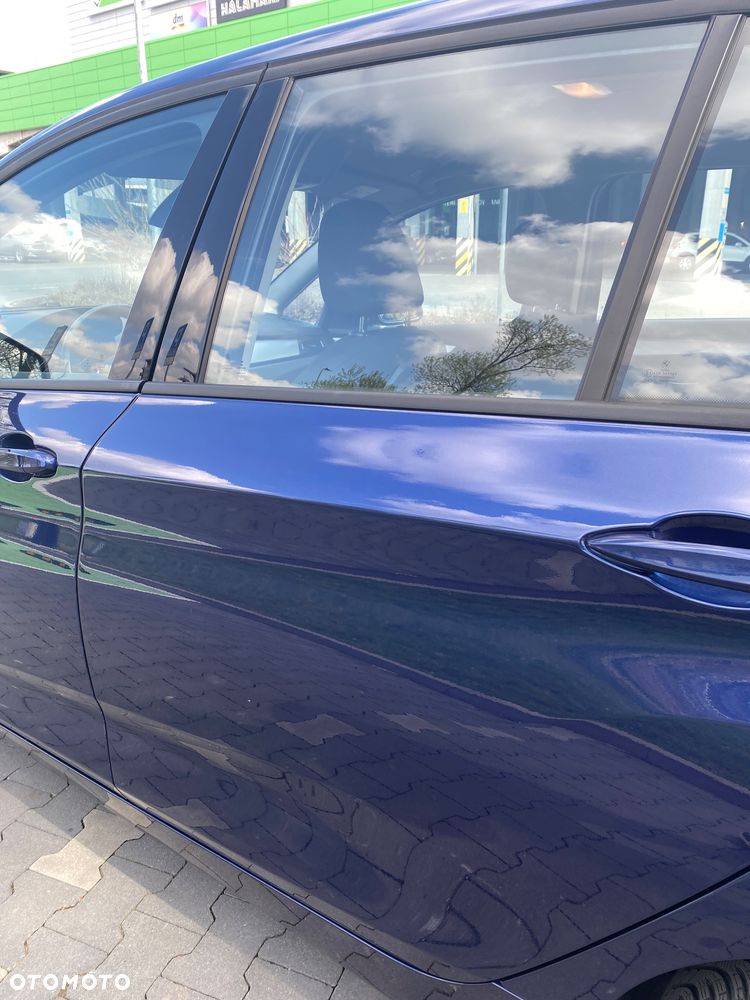 BMW Seria 2 218i - 4