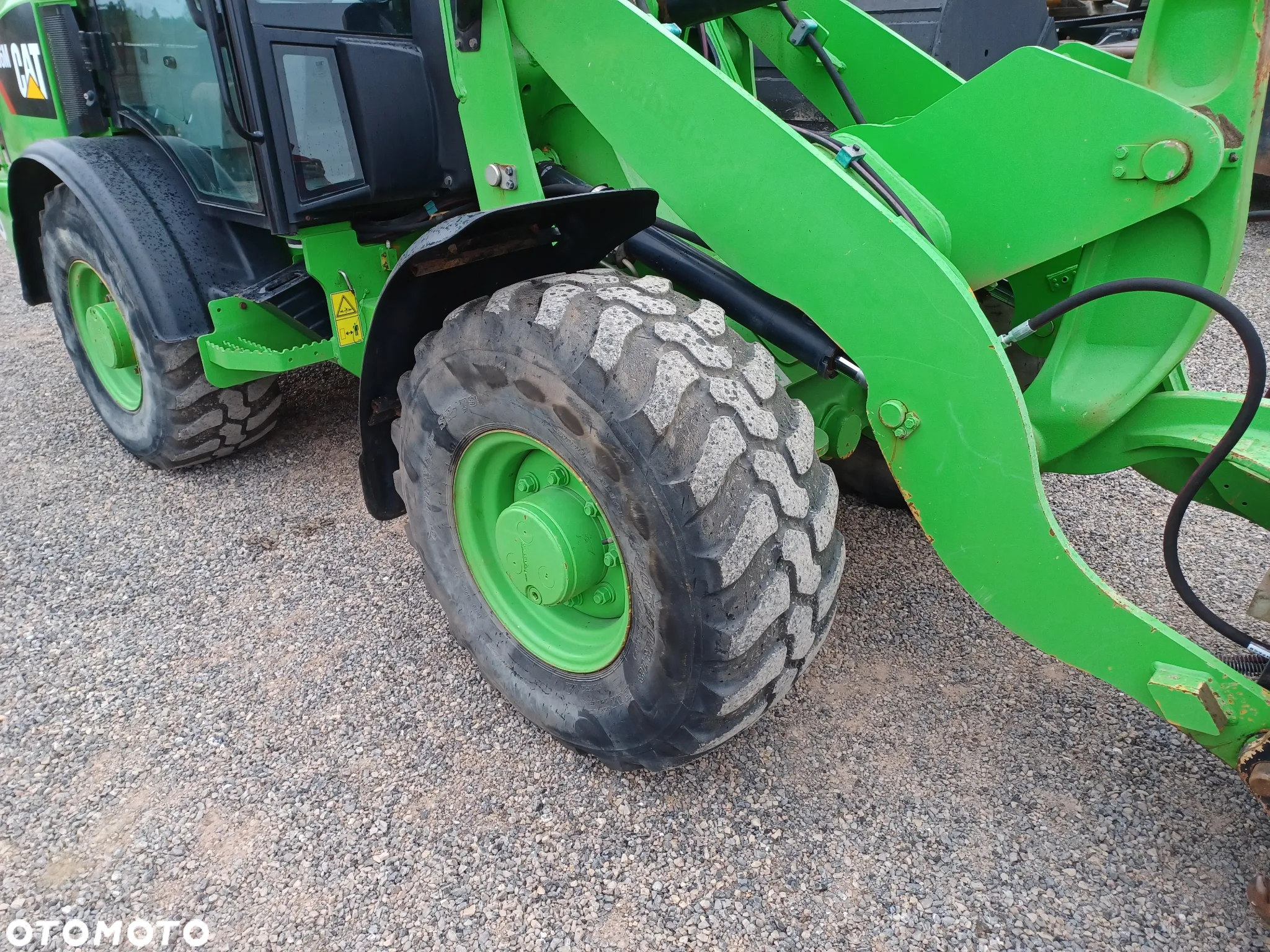 Caterpillar CAT 906 M - 12