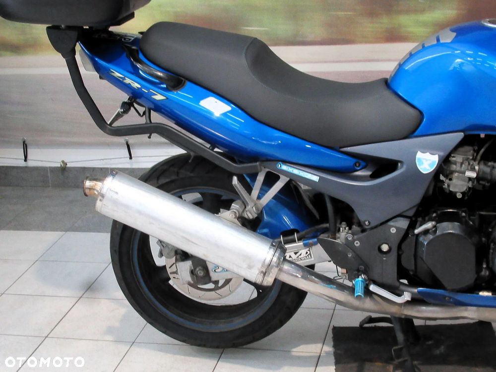 Kawasaki ZR - 8