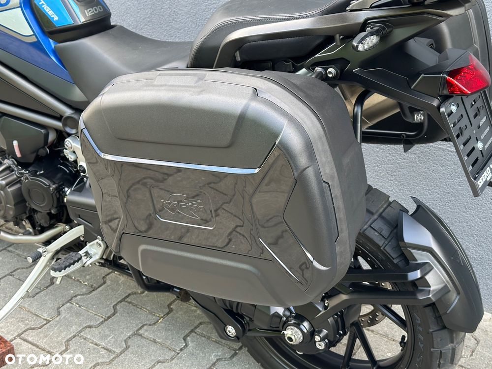 Triumph Tiger - 25