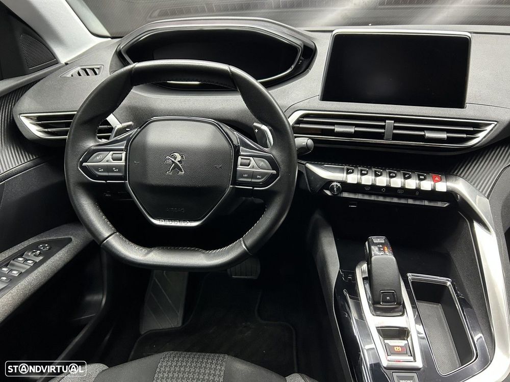 Peugeot 3008 1.2 PureTech Allure Pack EAT8 — fotografia 11