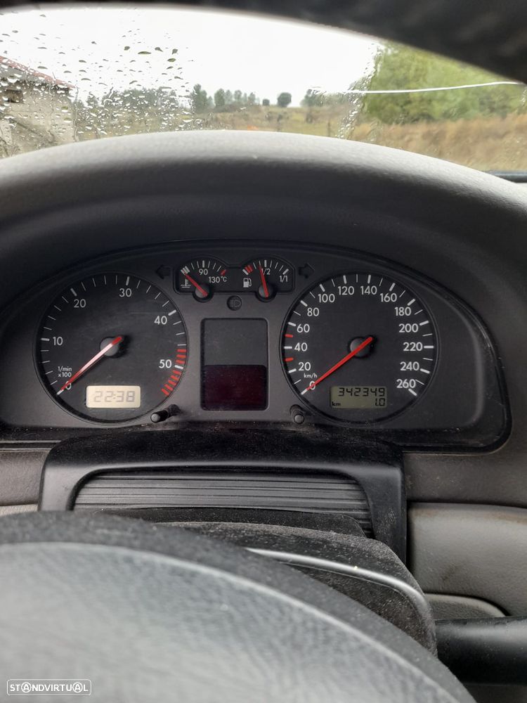 VW Passat Variant 1.9 CL TDI - 4