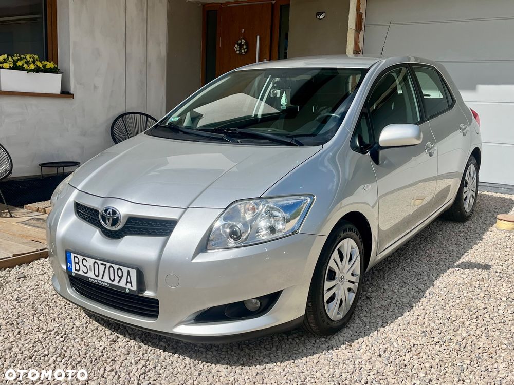 Toyota Auris 1.6 VVT-i Premium - 1