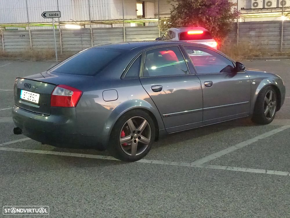 Audi A4 1.6 Sport - 14