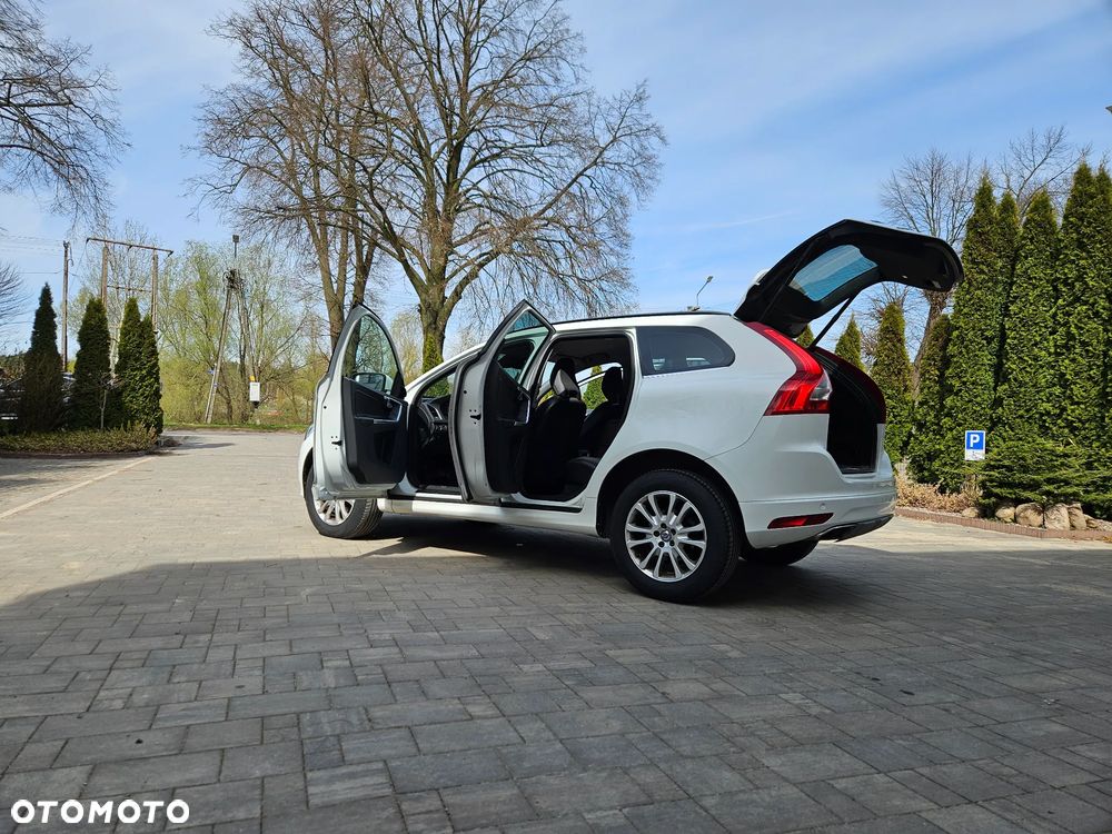 Volvo XC 60 D4 Momentum - 10