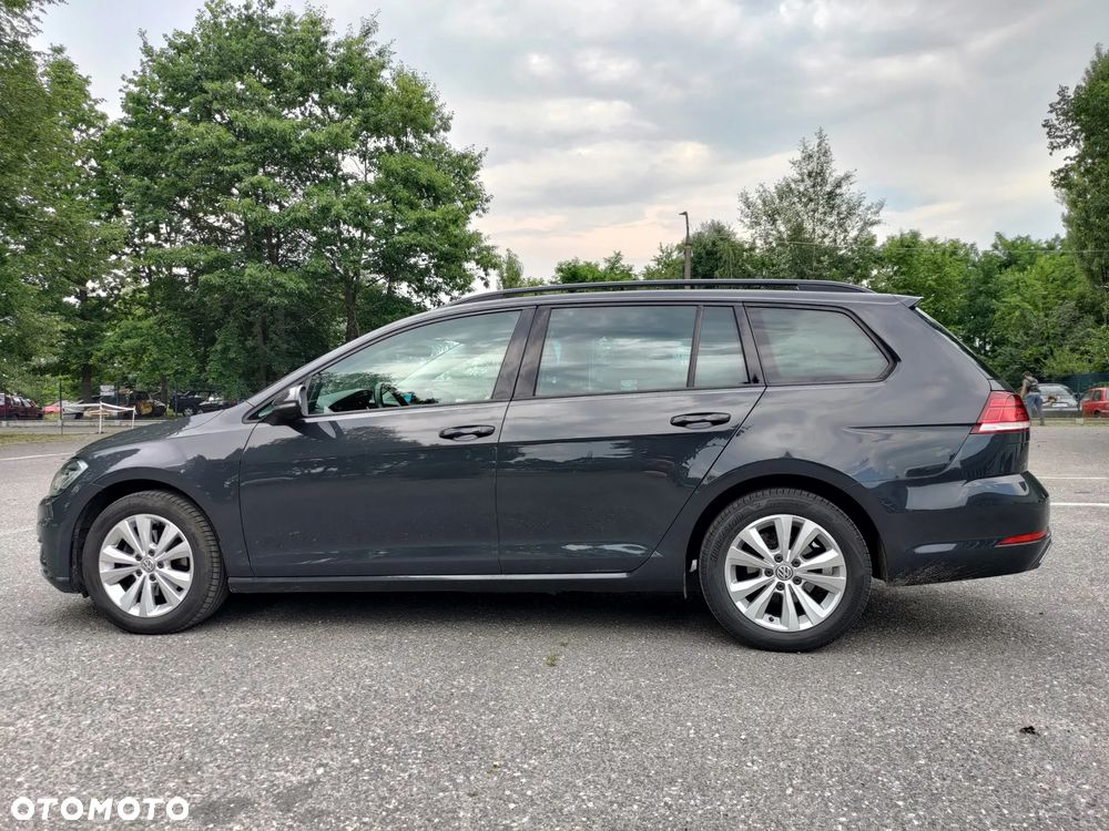Volkswagen Golf - 2