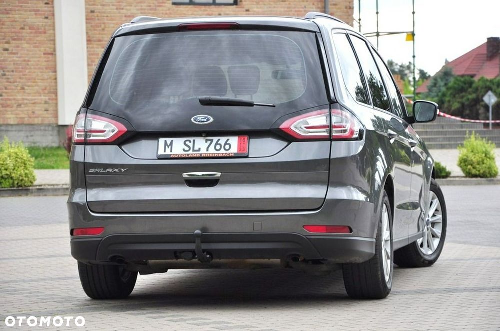 Ford Galaxy - 8