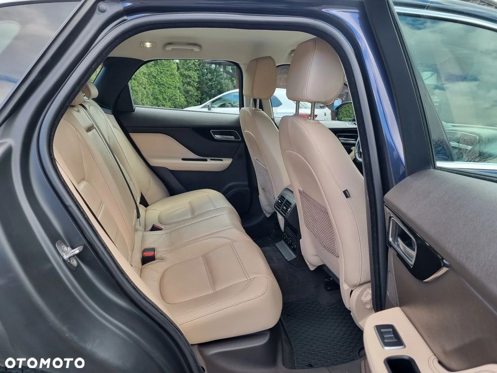 Jaguar F-Pace 2.0 i4D AWD Prestige - 17