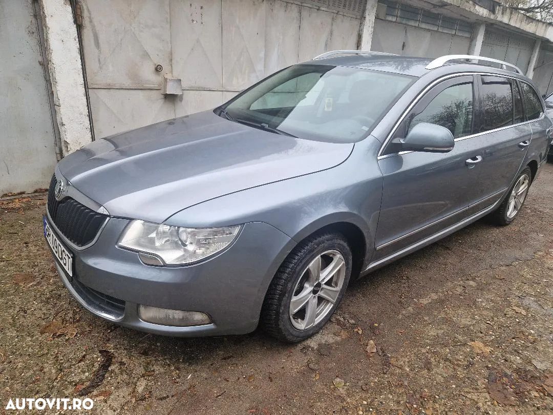 Skoda Superb Combi 2.0 TDI Elegance DSG - 1