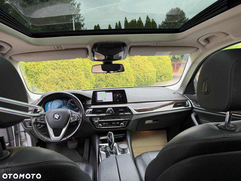 BMW Seria 5 - 23