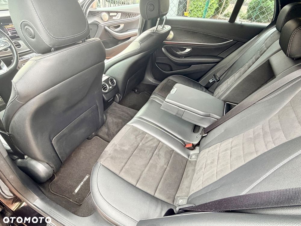 Mercedes-Benz Klasa E 220 d 4-Matic Business Edition 9G-TRONIC - 38