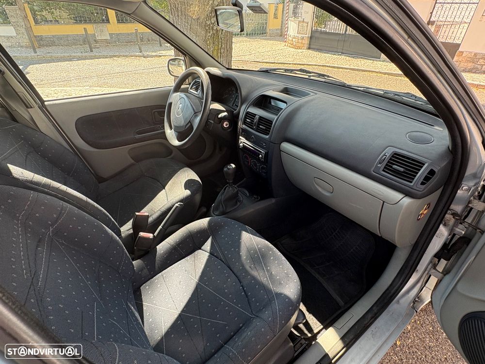 Renault Clio 1.2 16V Expression - 6