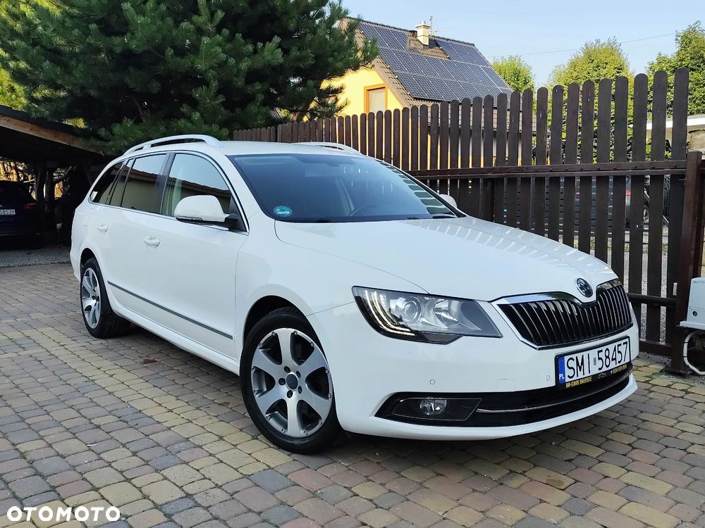 Skoda Superb 2.0 TDI DSG Elegance - 20