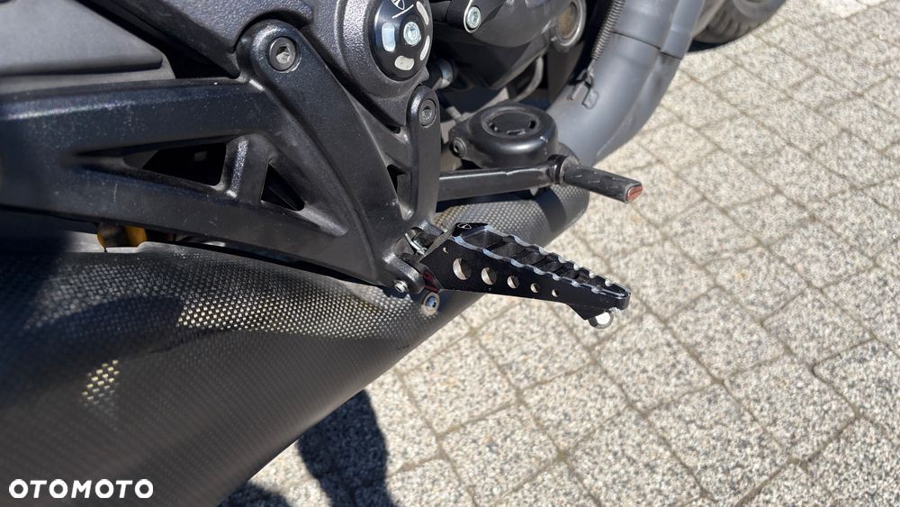 Ducati Diavel - 10