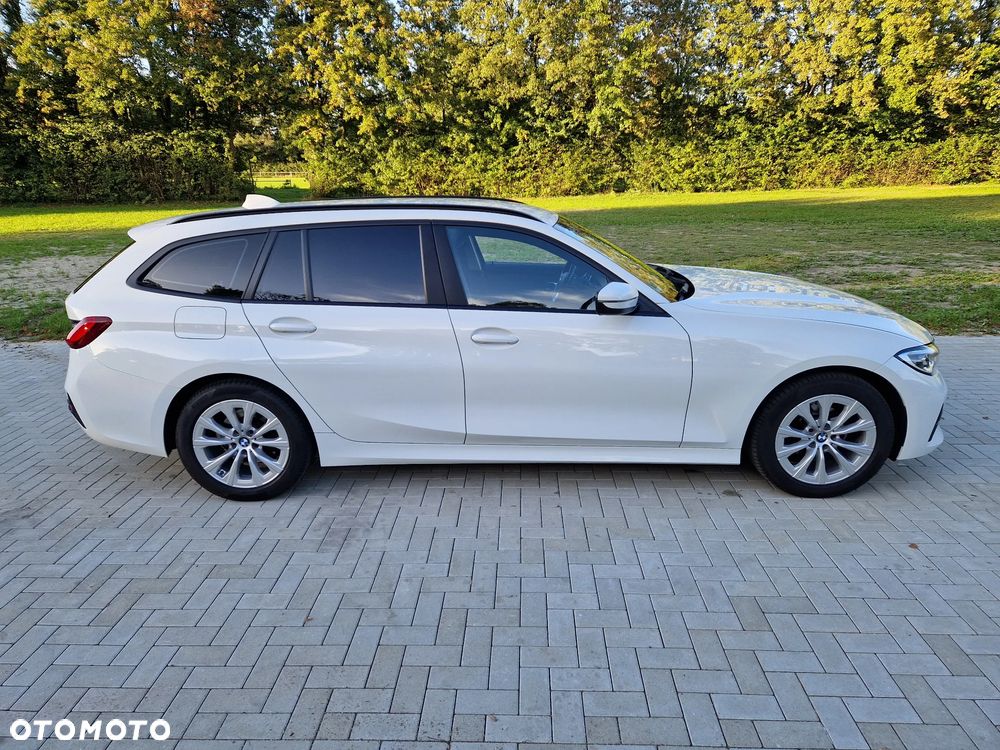 BMW Seria 3 318d Advantage - 11