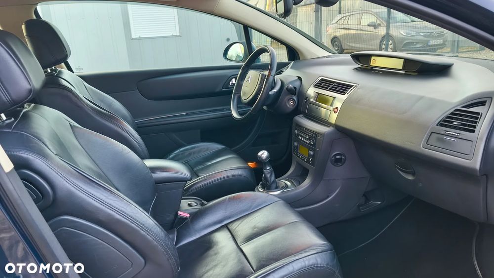 Citroën C4 1.6 HDi VTR Pack - 26