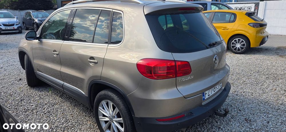 Volkswagen Tiguan 2.0 TDI DPF BlueMotion Technology Exclusive - 4