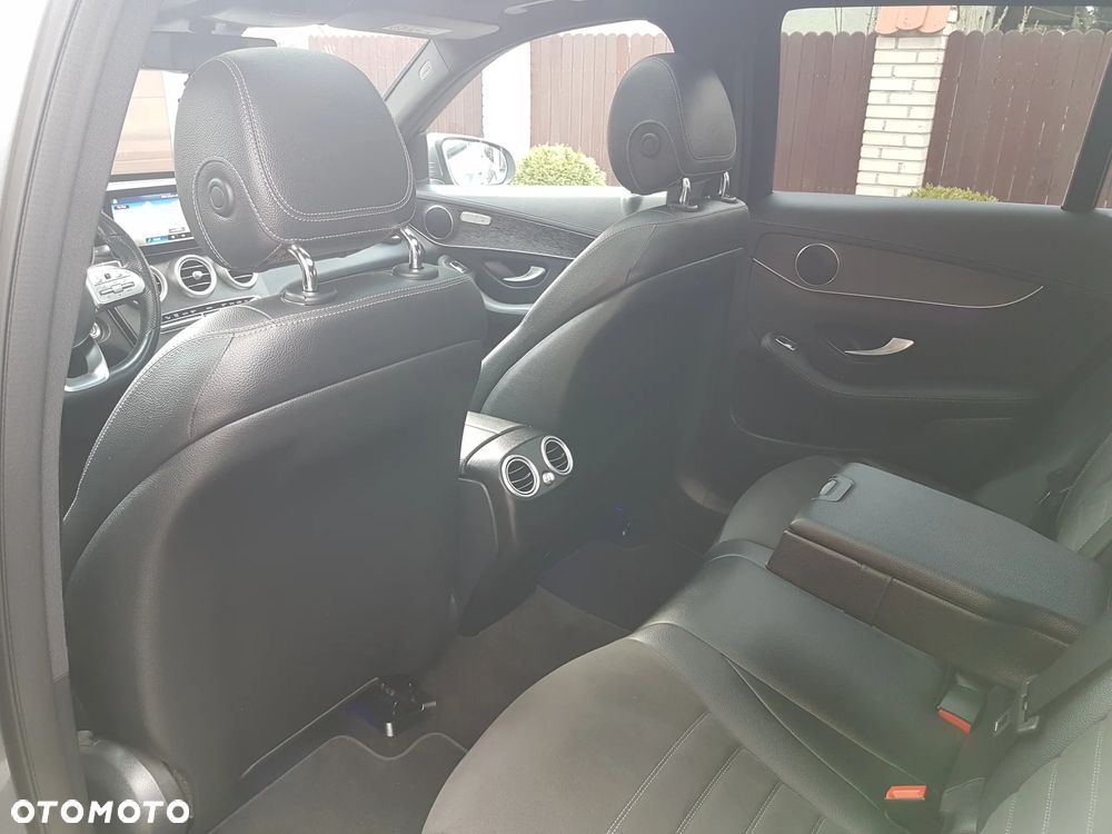Mercedes-Benz GLC 200 4Matic 9G-TRONIC AMG Line - 16