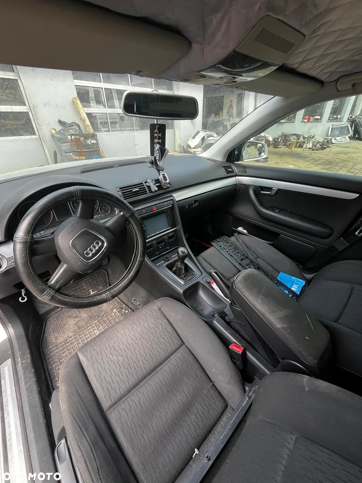 Audi A4 B7 2.0 TDI 140K 2005 LY7W na części - 12