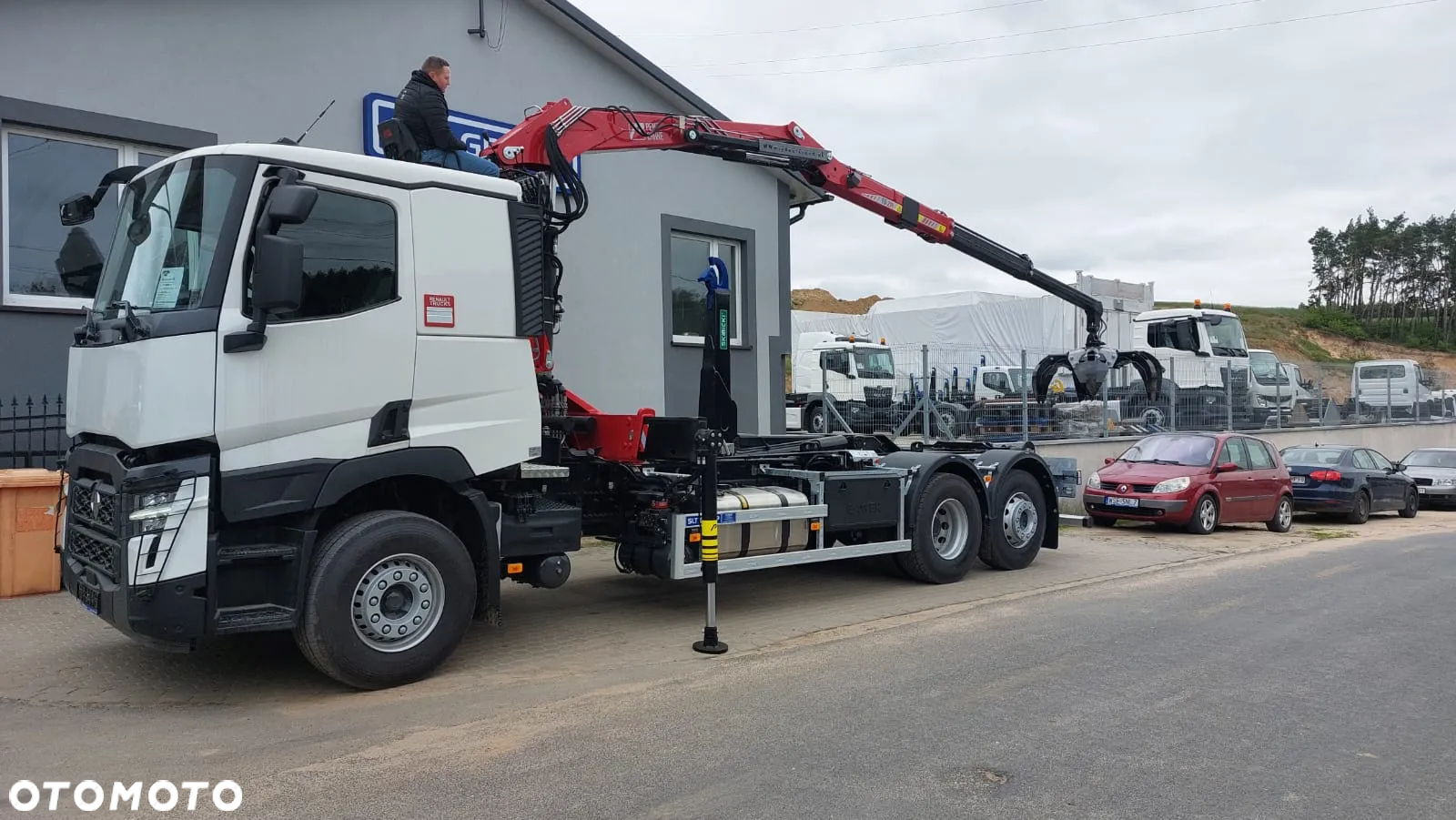Renault C 480 6X2 - 9