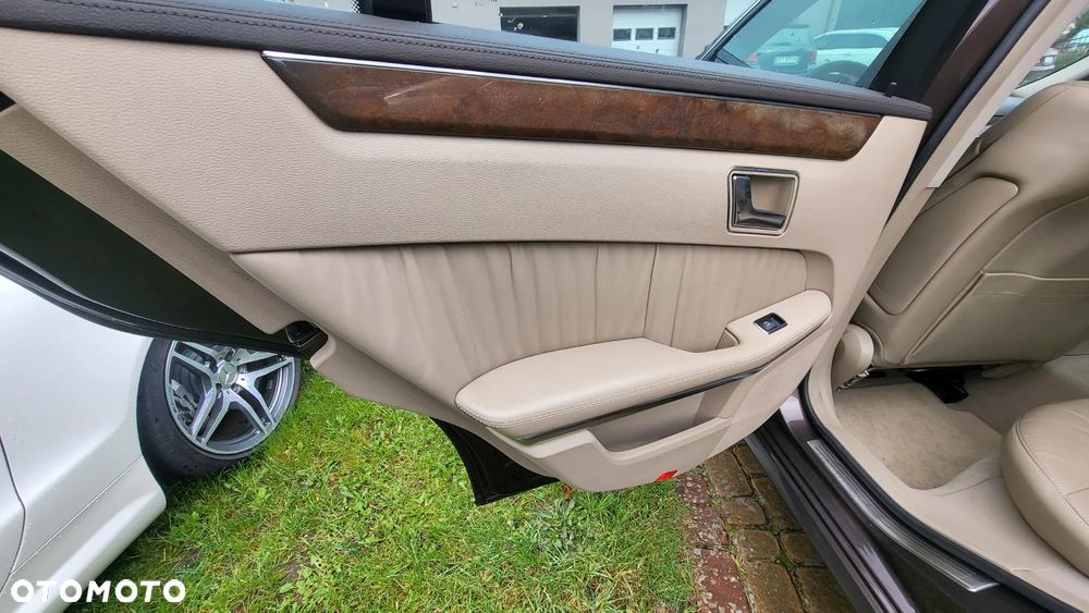 Mercedes-Benz Klasa E 220 BlueTEC 7G-TRONIC Avantgarde - 10