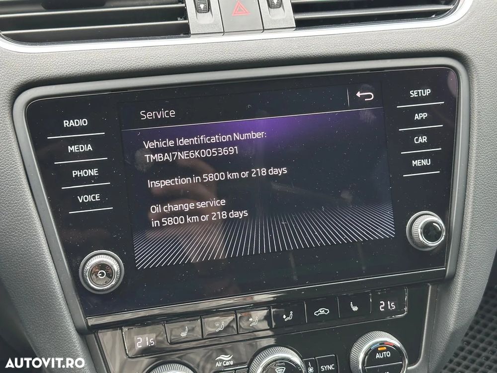 Skoda Octavia 2.0 TDI ELEGANCE DSG - 21