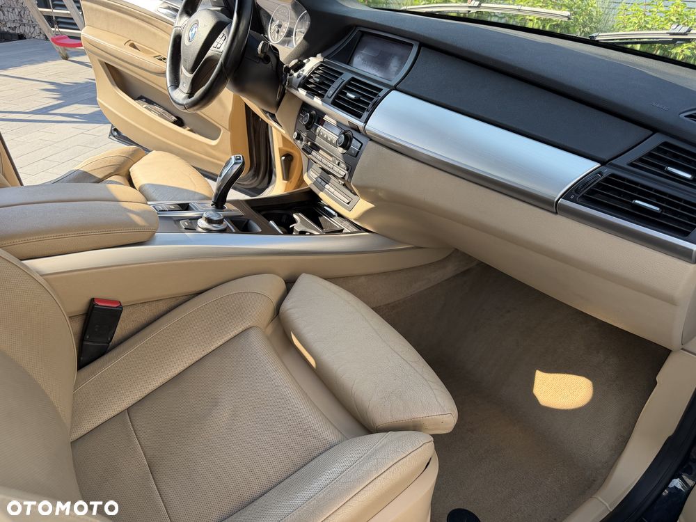 BMW X5 3.5d xDrive - 12
