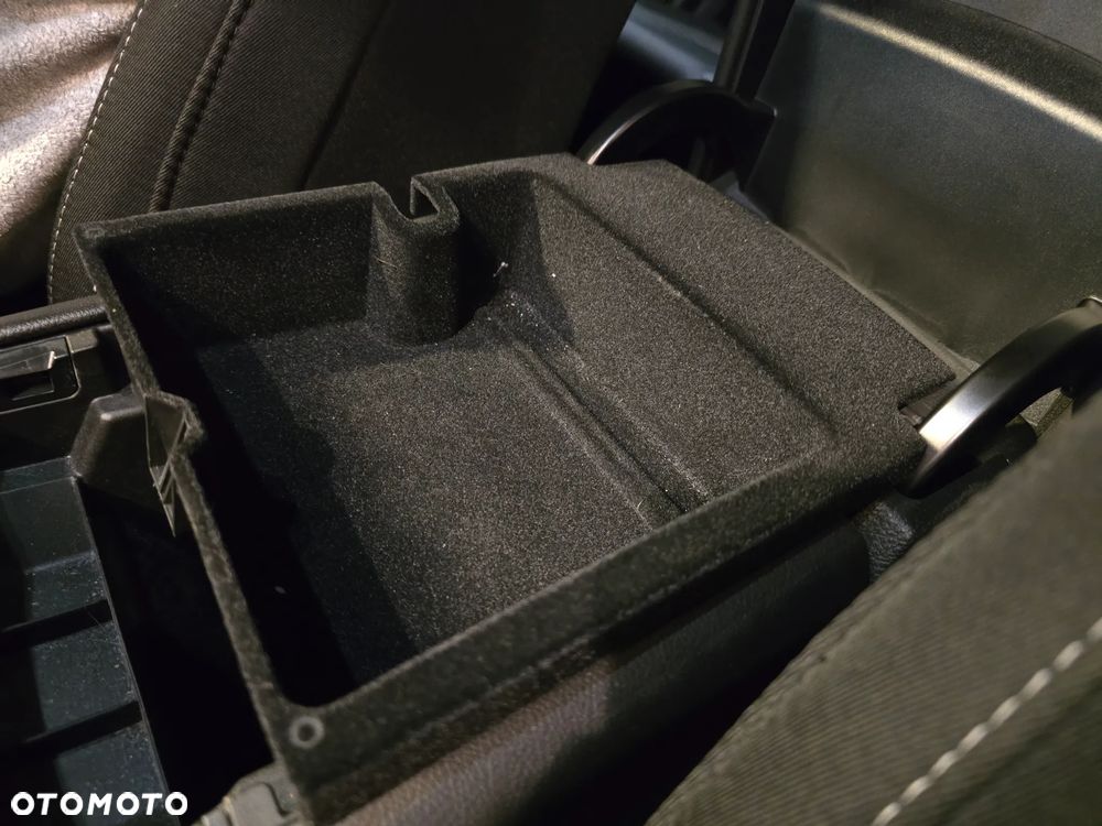 Ford S-Max 2.0 EcoBlue Trend - 32