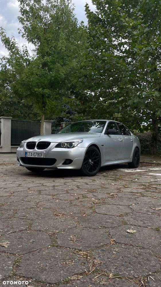 BMW Seria 5 523i - 6