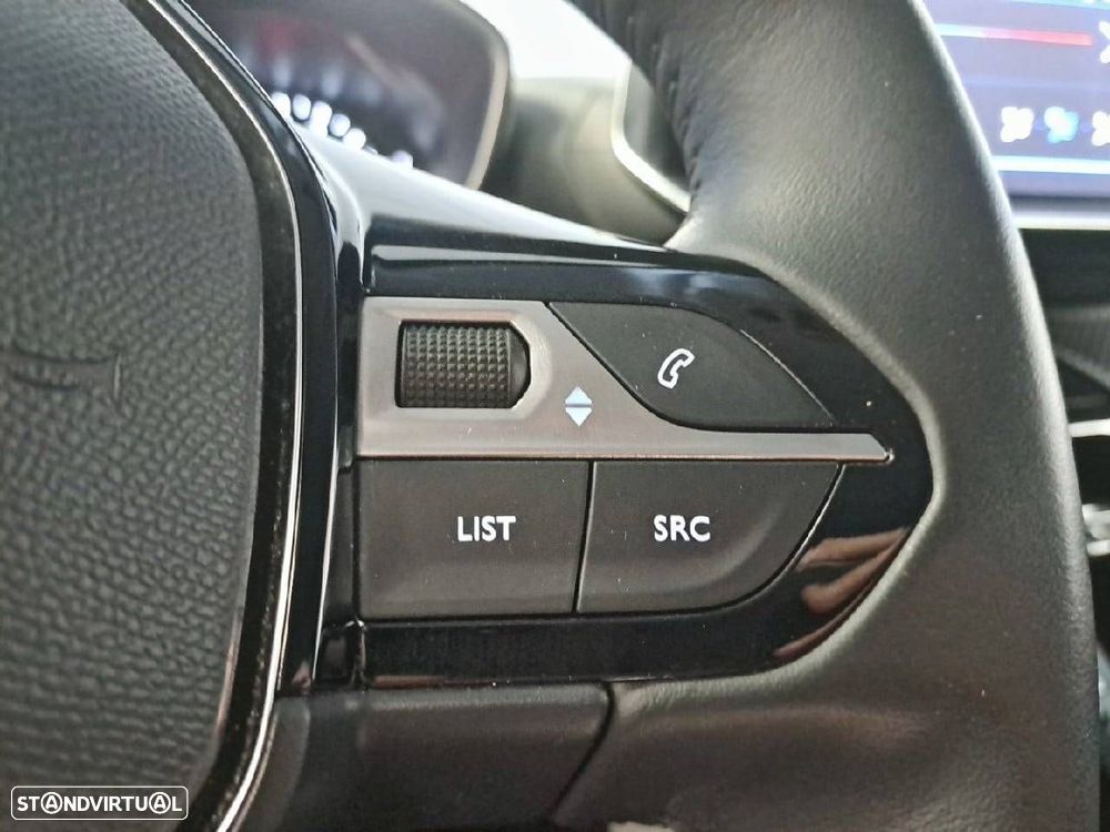 Peugeot 208 1.2 PureTech Active Pack - 17