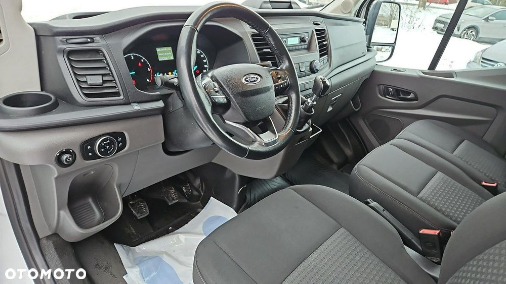 Ford Transit - 9