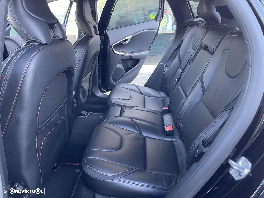 Volvo V40 Cross Country 2.0 D2 Volvo Ocean Race - 13