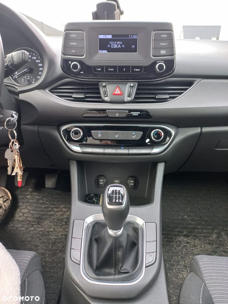 Hyundai i30 1.4 Classic + - 8