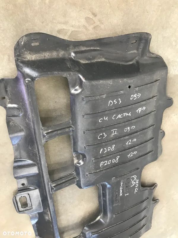 Osłona podwozia Citroen DS3 C4 Cactus C3 II Peugeot 208 Peugeot 2008 osłona dolna silnika - 2