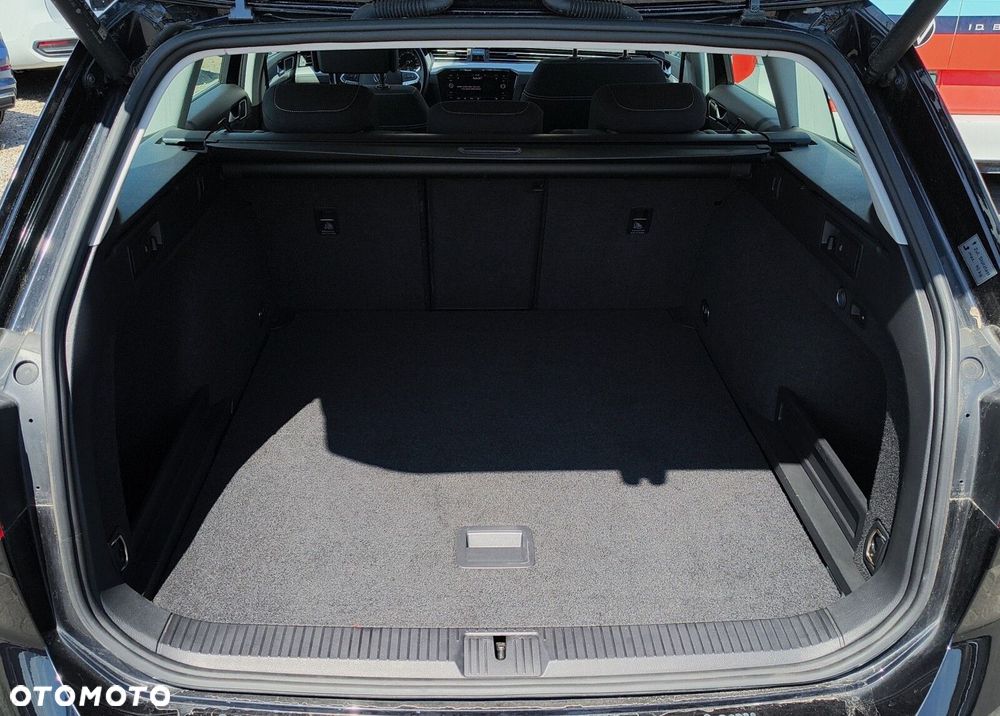 Volkswagen Passat - 26
