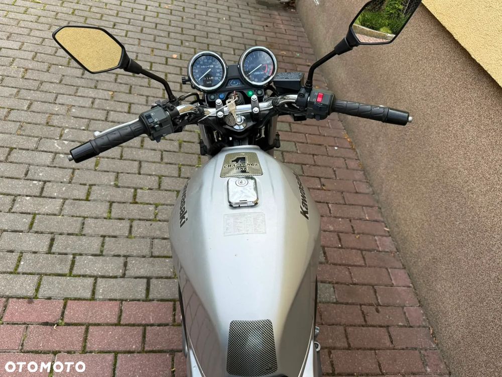 Kawasaki ER - 25