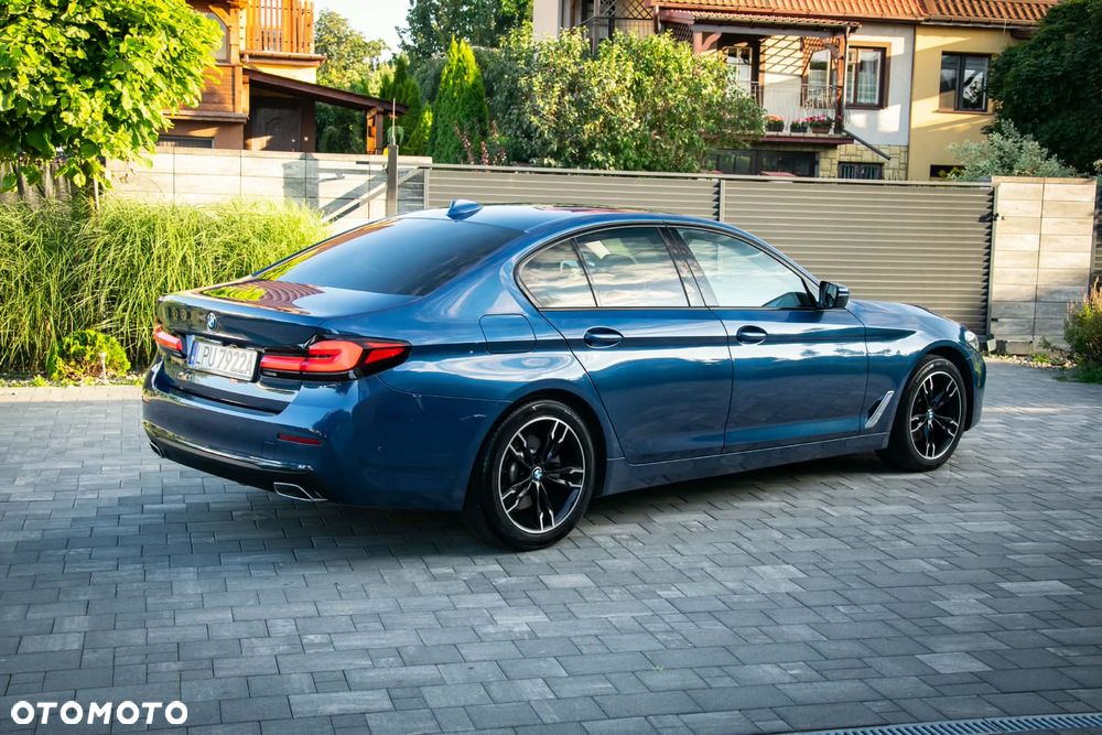 BMW Seria 5 520d MHEV - 15