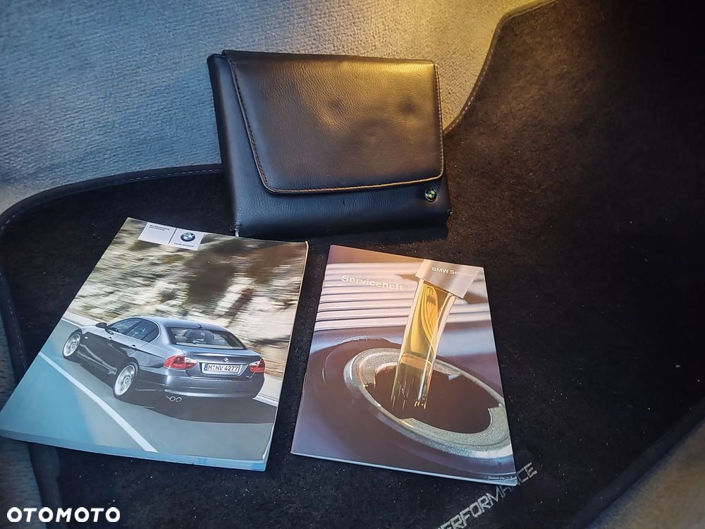 BMW Seria 3 - 36
