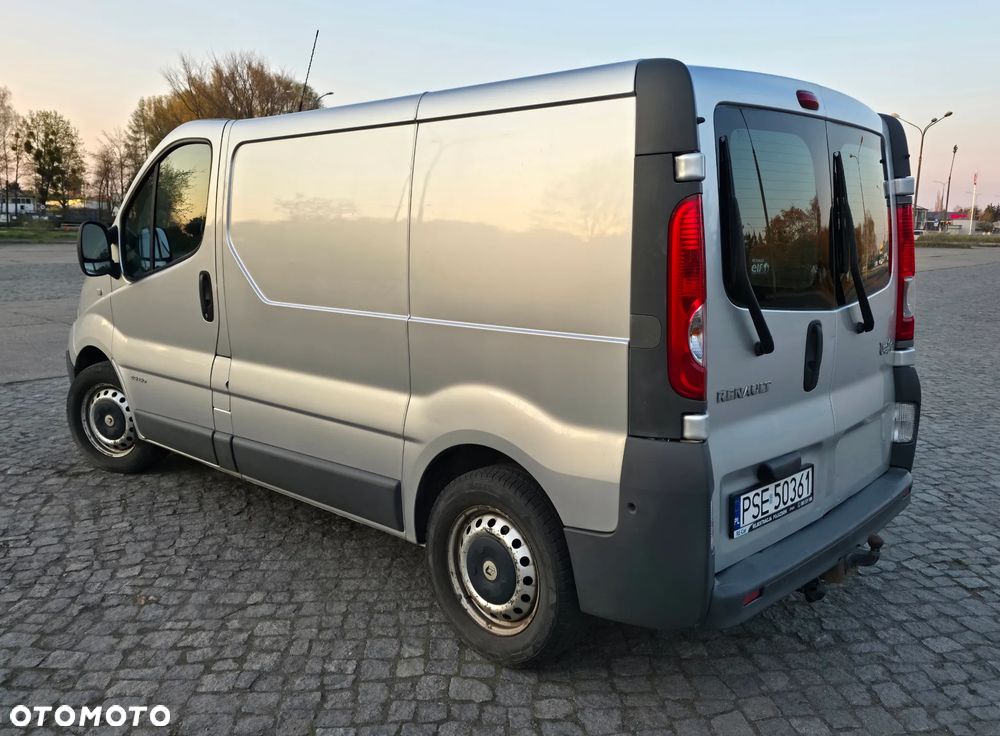Renault Trafic - 8