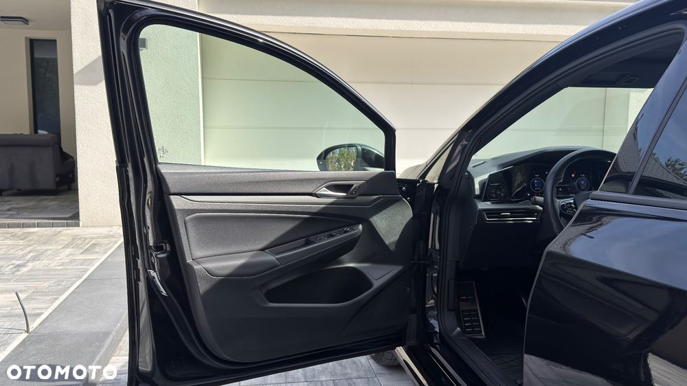 Volkswagen Golf - 31