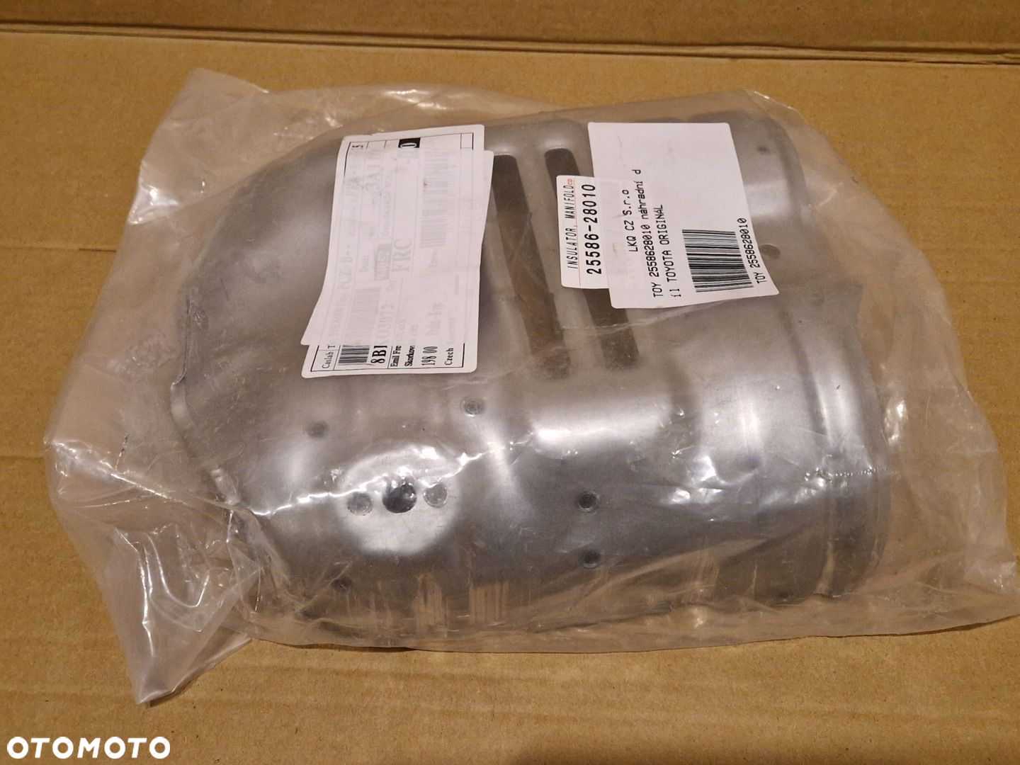 AVENSIS T25 RAV 4 OSŁONA KOLEKTORA WYDECHOWEGO 25586-28010 NOWA ORYGINAŁ - 2