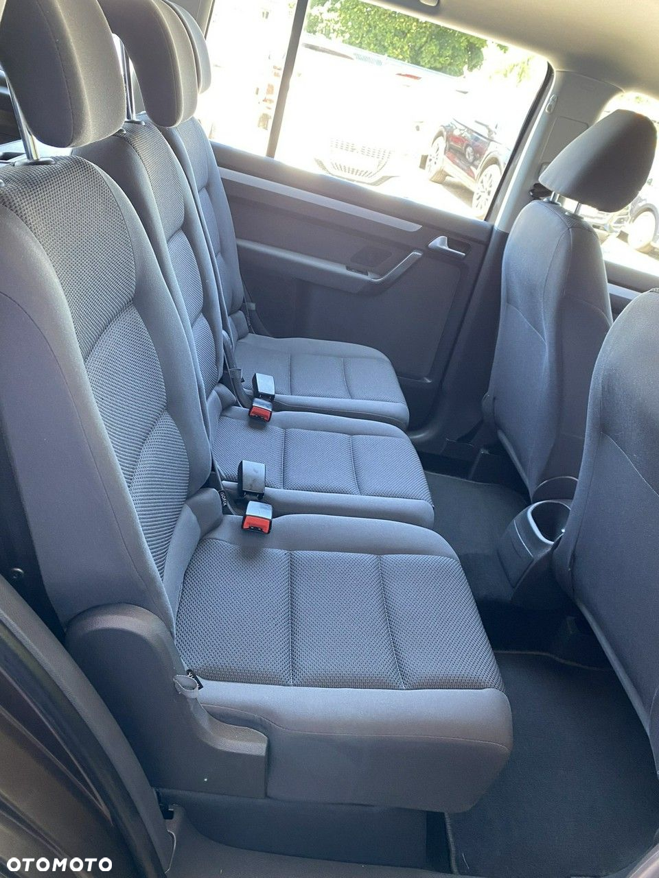 Volkswagen Touran - 15