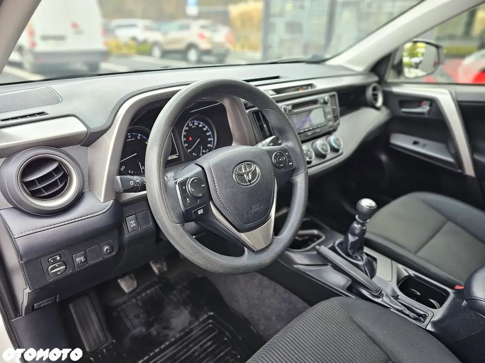 Toyota RAV4 2.0 Silver 4x4 - 21