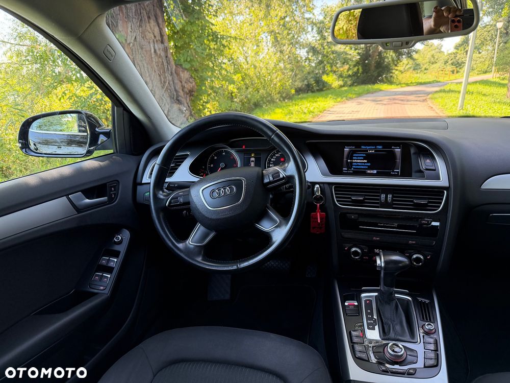 Audi A4 Avant 2.0 TDI DPF clean diesel multitronic S line Sportpaket - 16